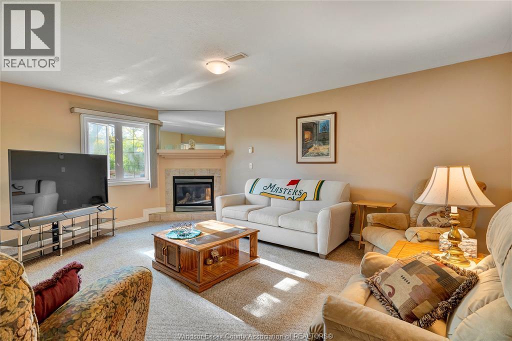 58 QUEEN'S HILL - 23