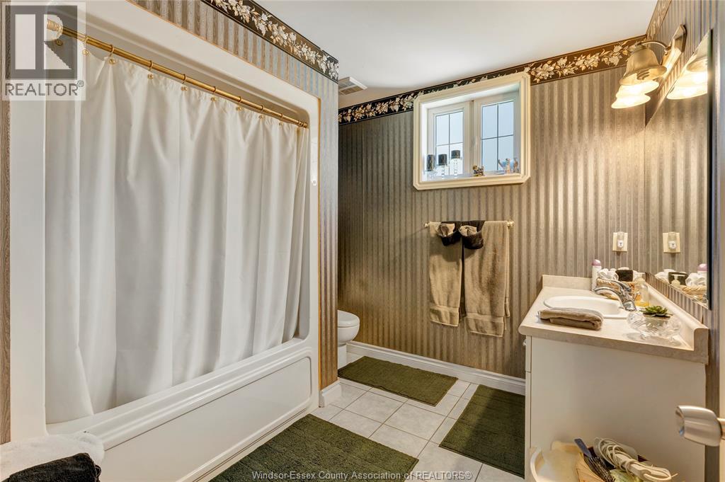 58 QUEEN'S HILL - 26