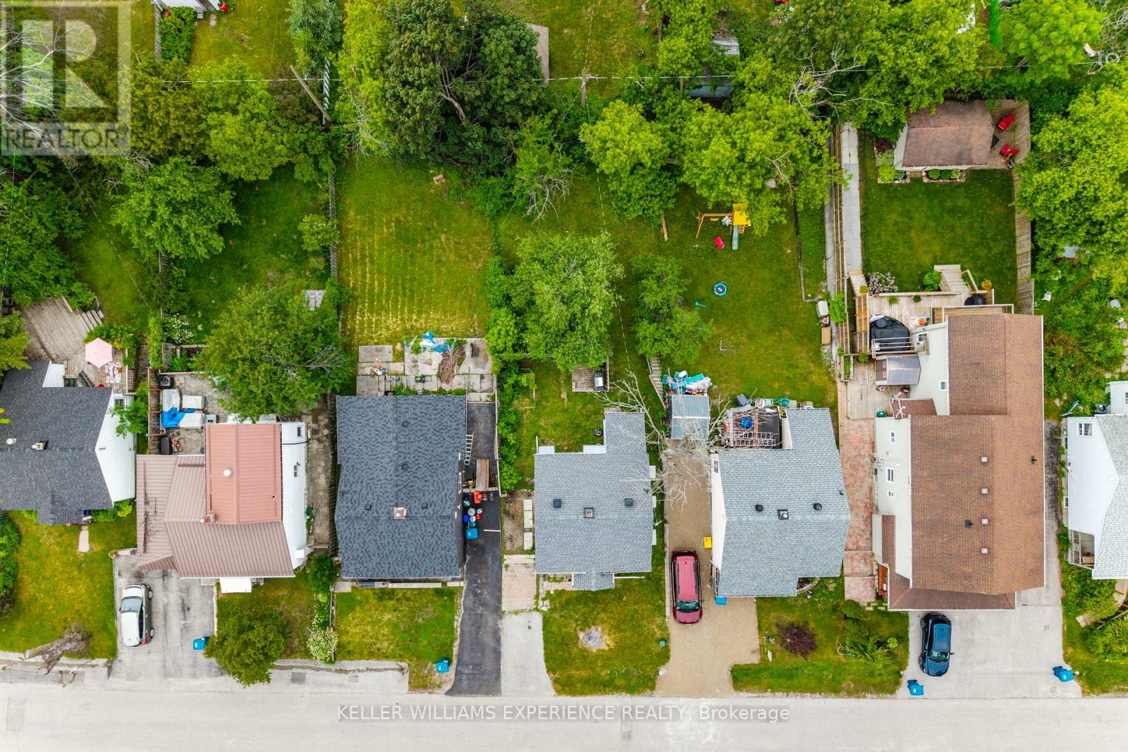 10 ARGYLE AVENUE - 19