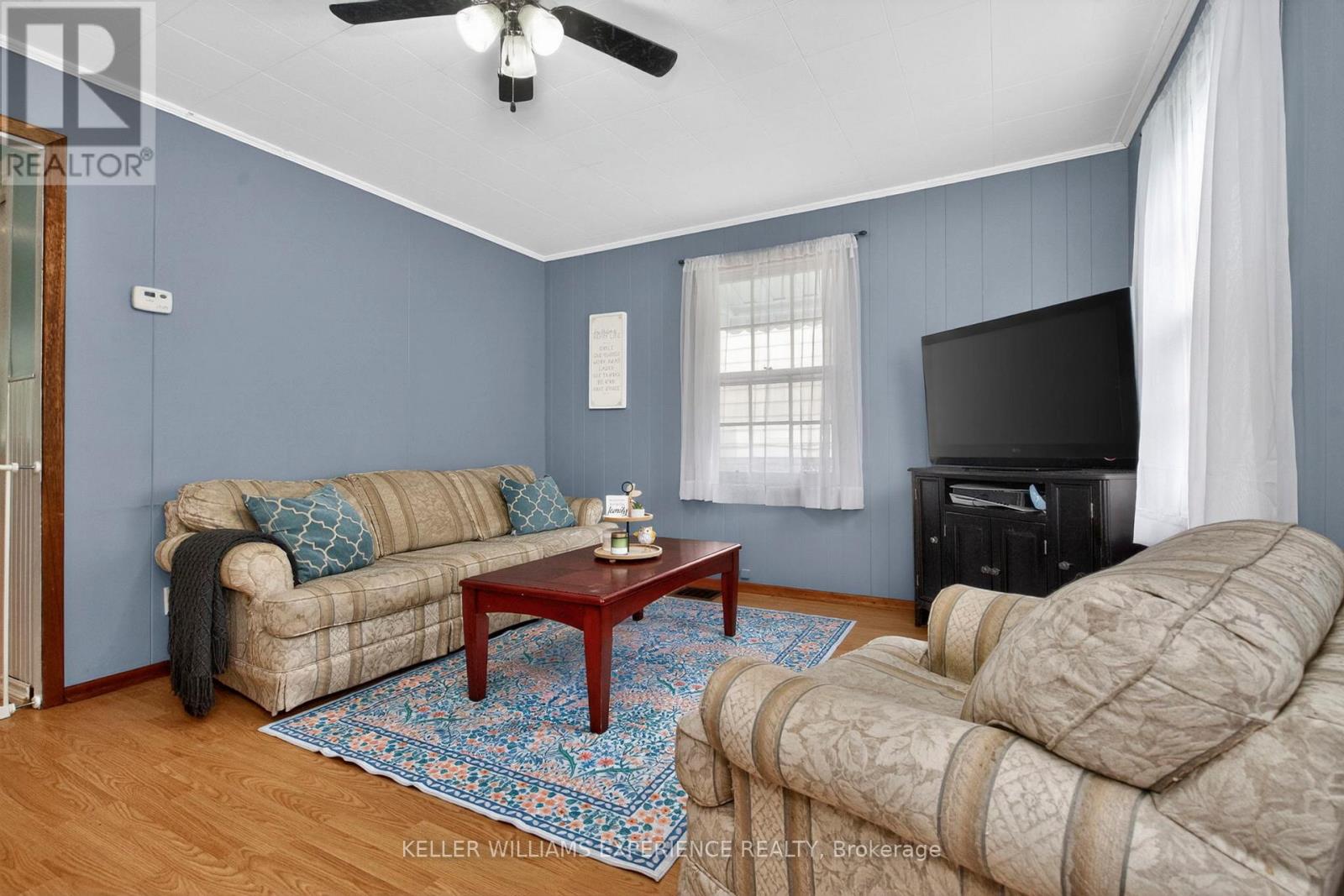 10 ARGYLE AVENUE - 5