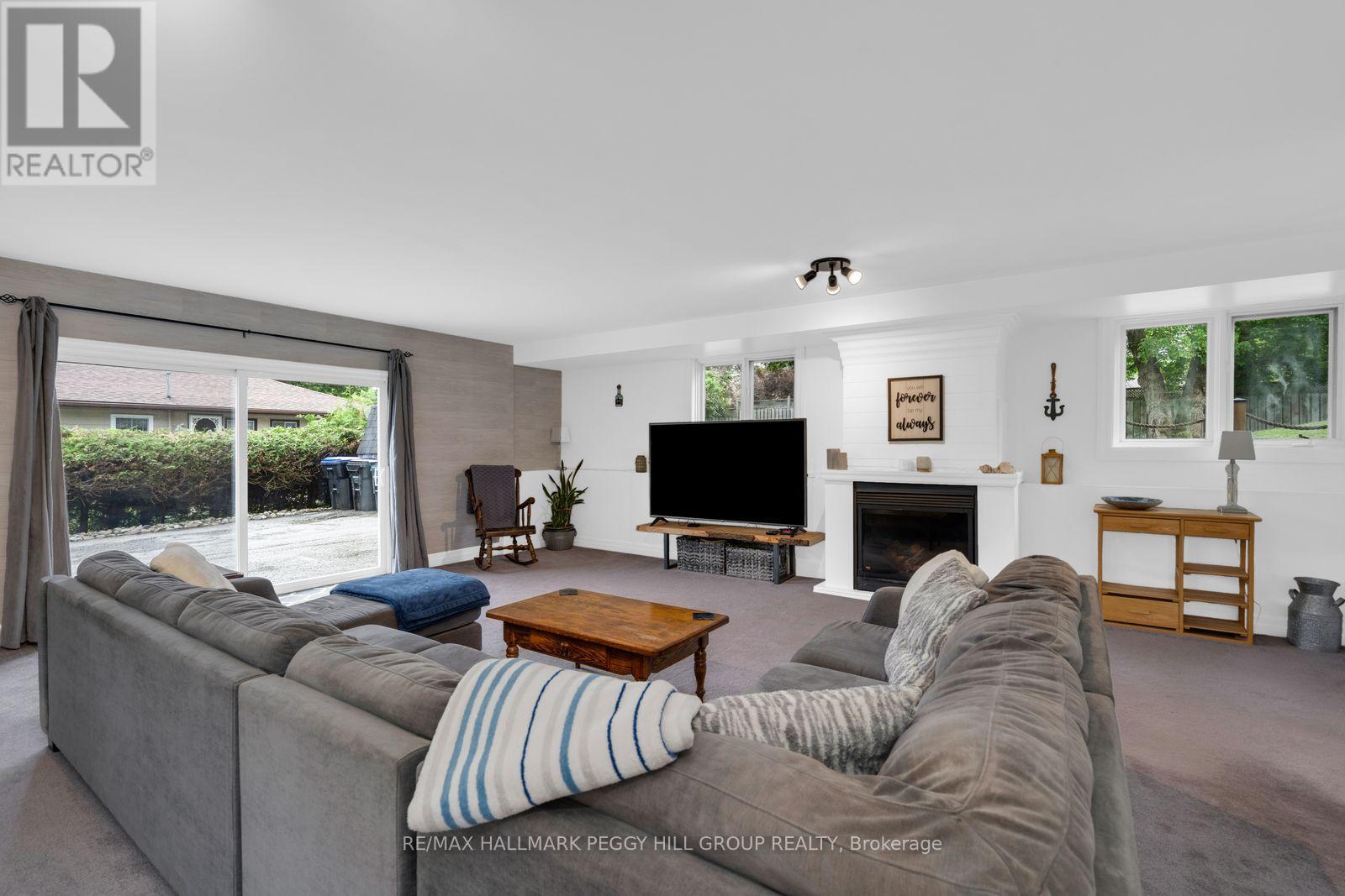 3 EARLDOM BOULEVARD - 12