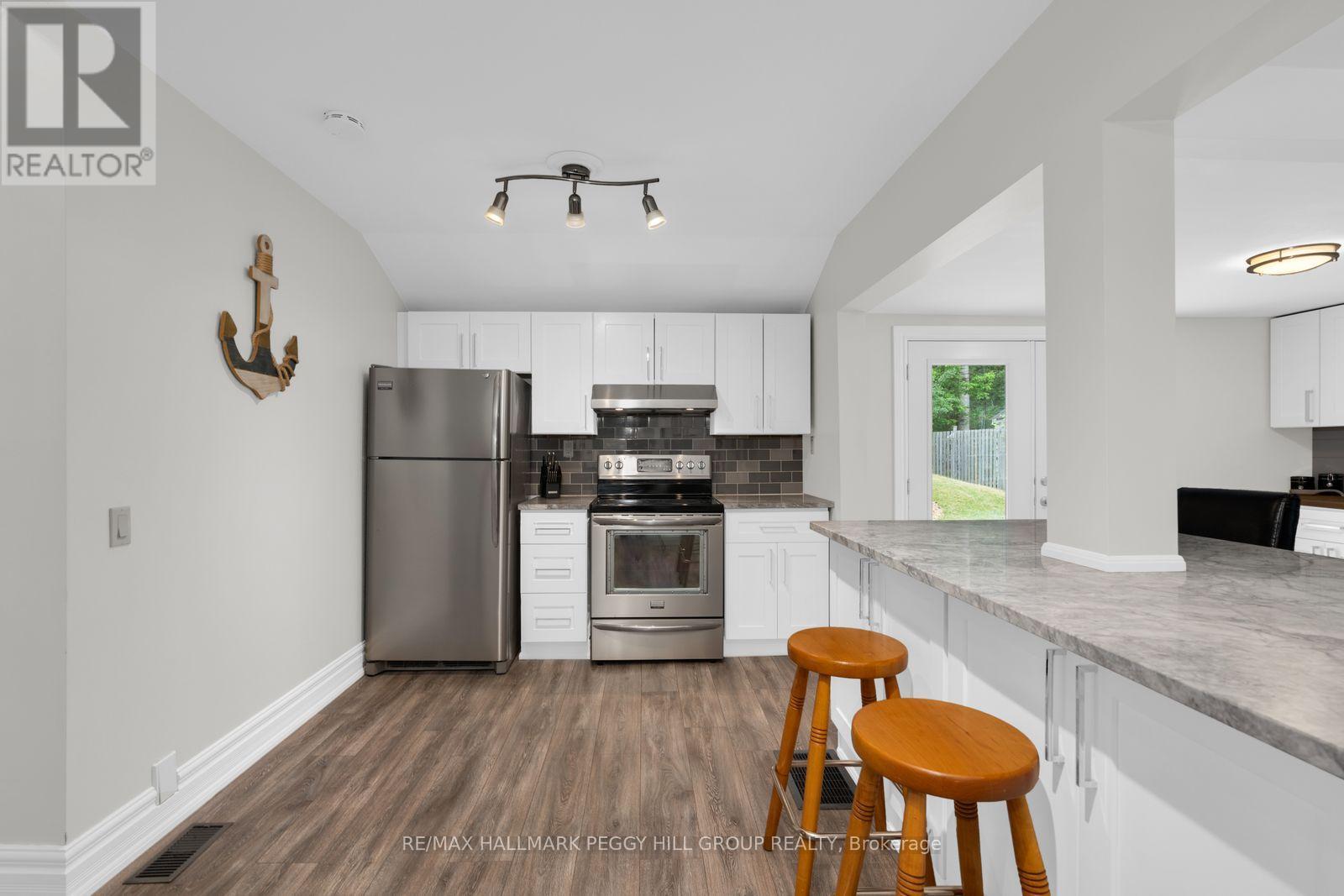 3 EARLDOM BOULEVARD - 4