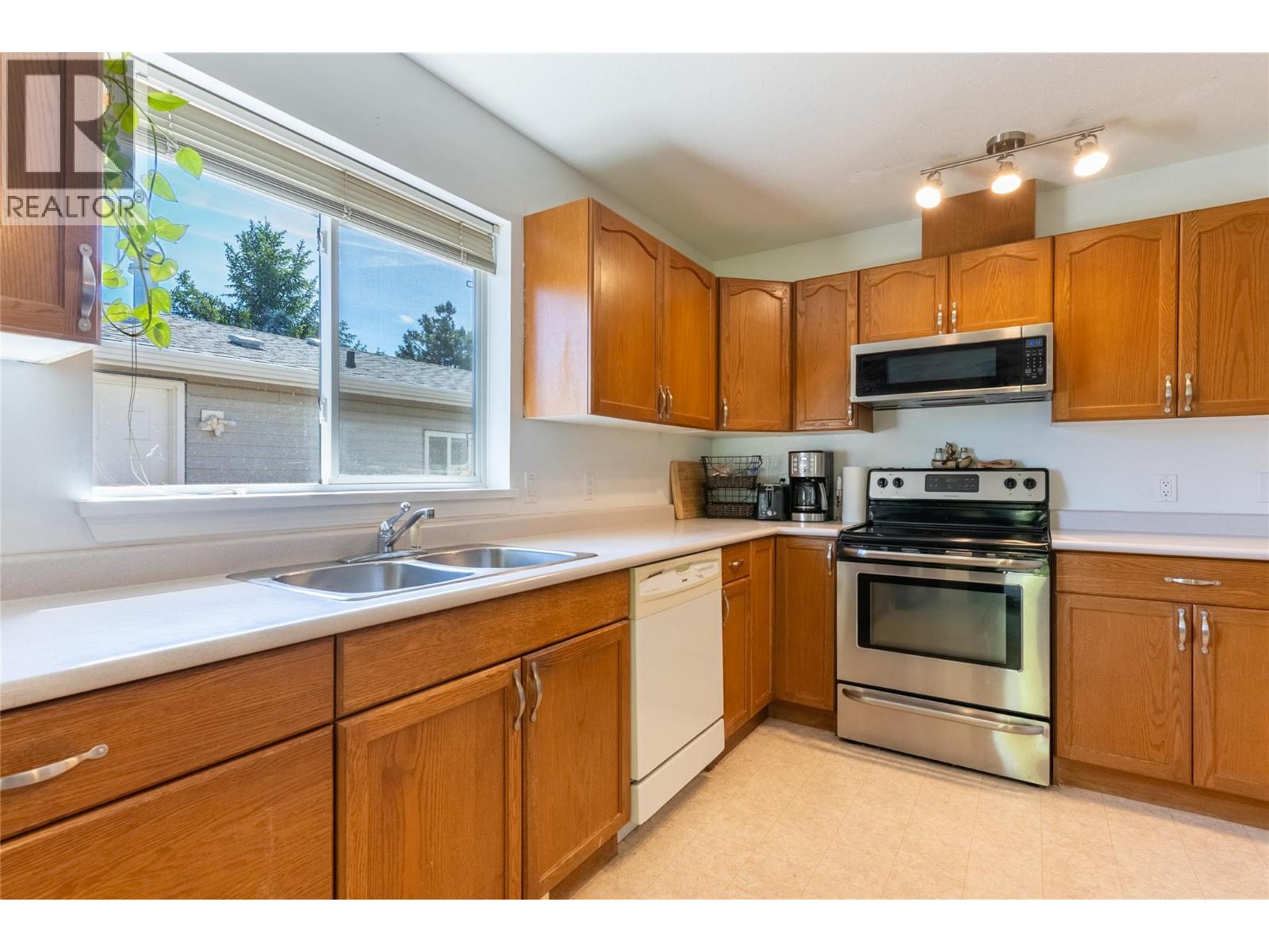 1951 Lodgepole Drive Unit# 33, Kamloops