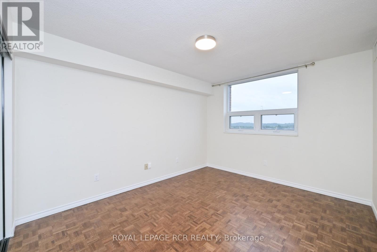 #812 8 FEAD STREET - 21