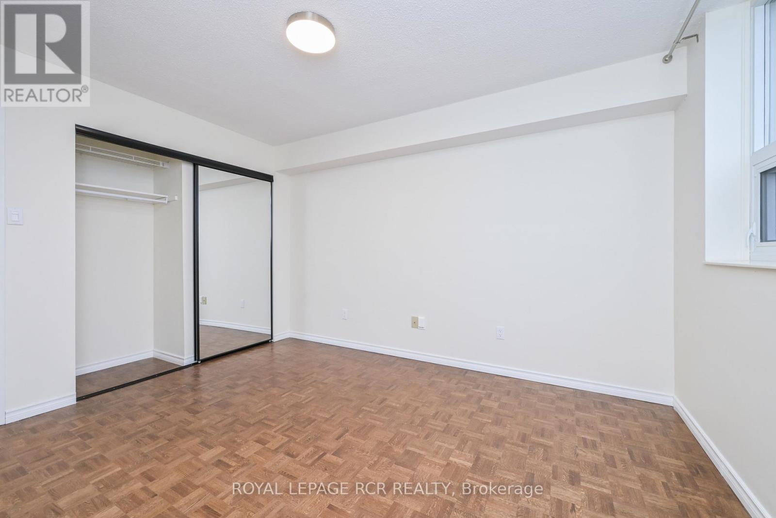 #812 8 FEAD STREET - 22