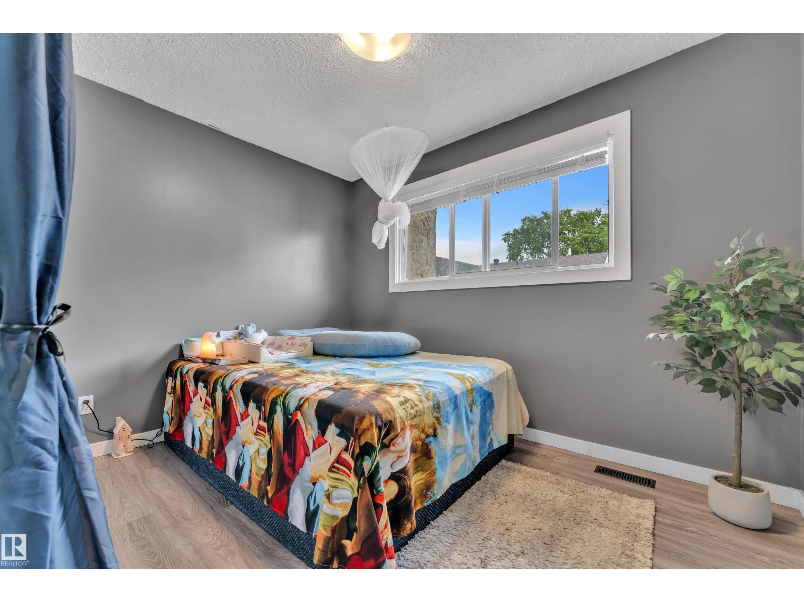 3217 132A AV NW — photo 18