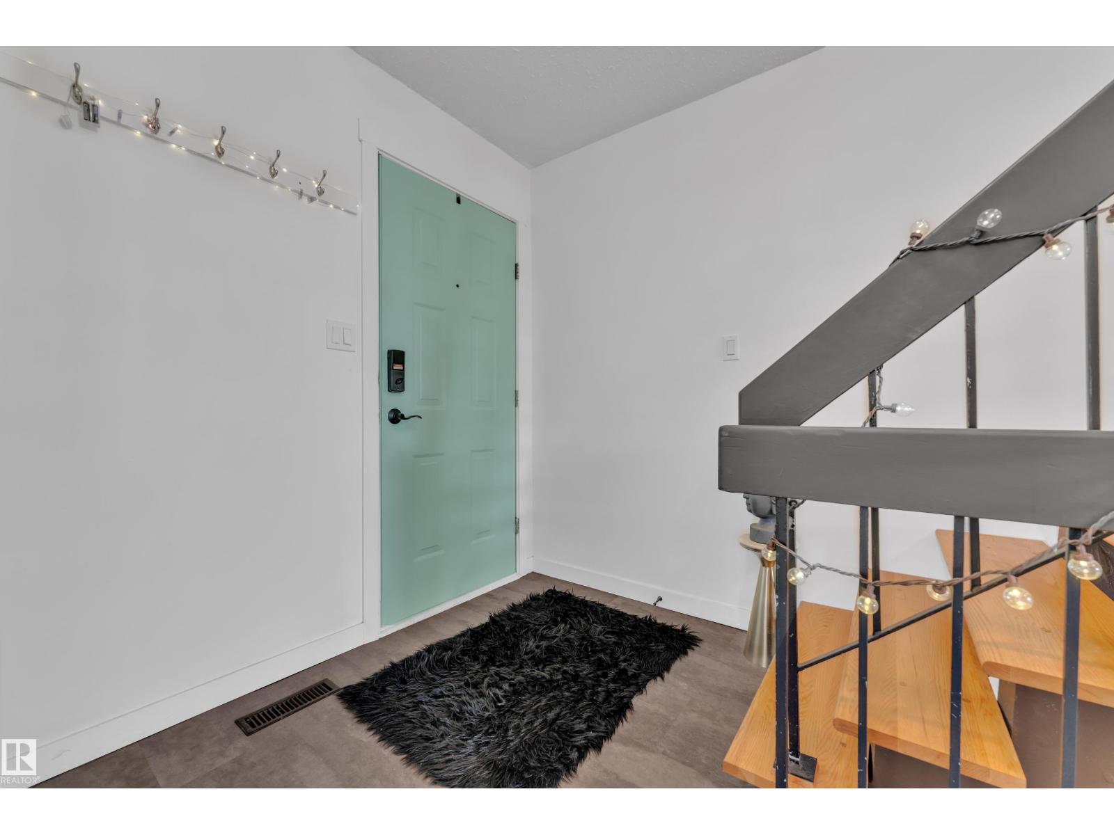 3217 132A AV NW — photo 8