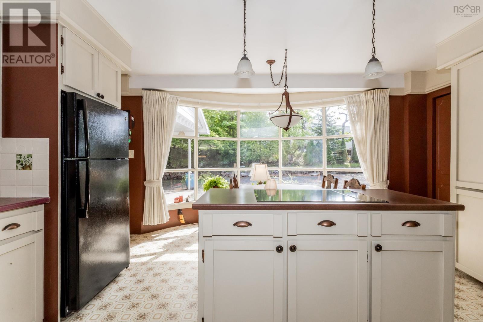 7 Bonavista Avenue - 11