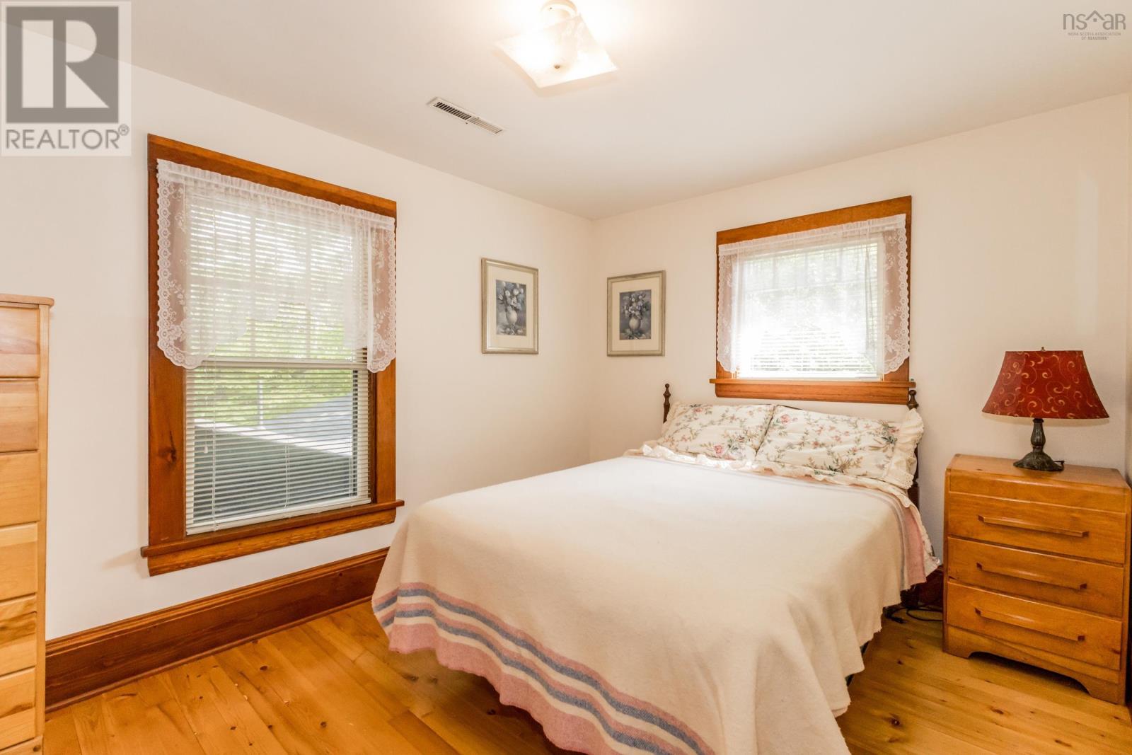 7 Bonavista Avenue - 23