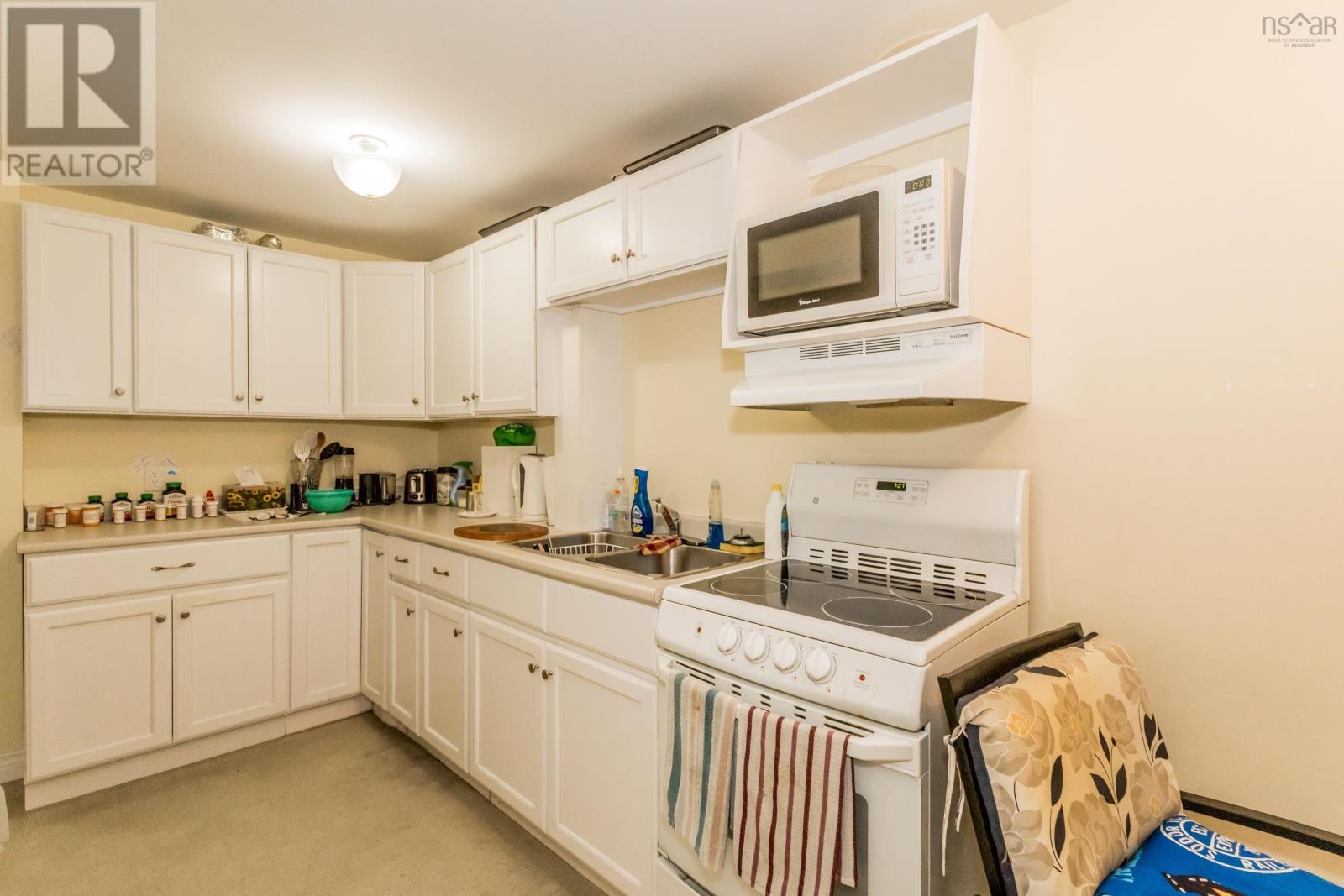 7 Bonavista Avenue - 28
