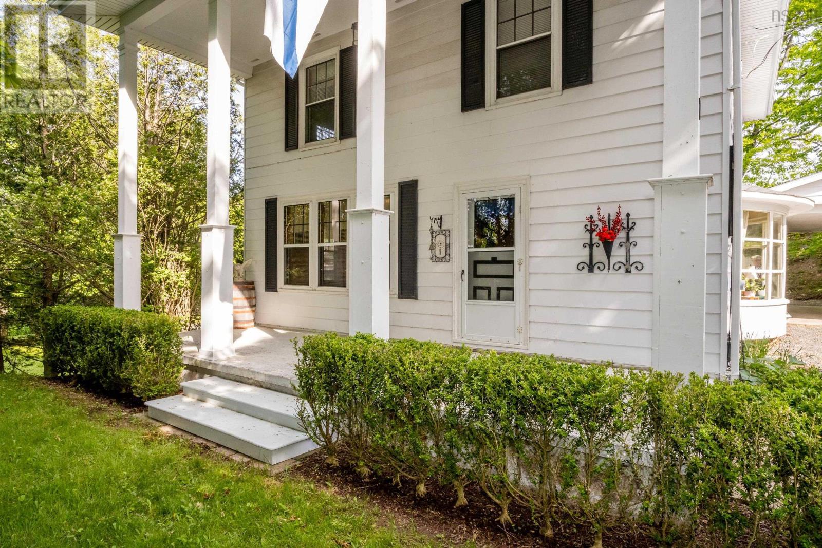 7 Bonavista Avenue - 3