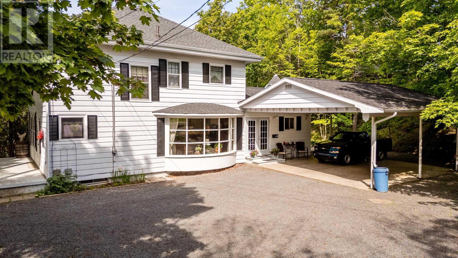 7 Bonavista Avenue - 33
