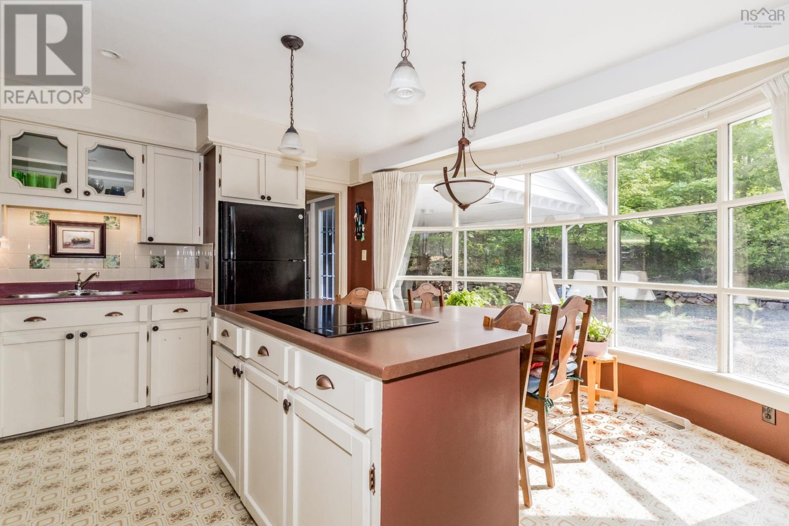 7 Bonavista Avenue - 9