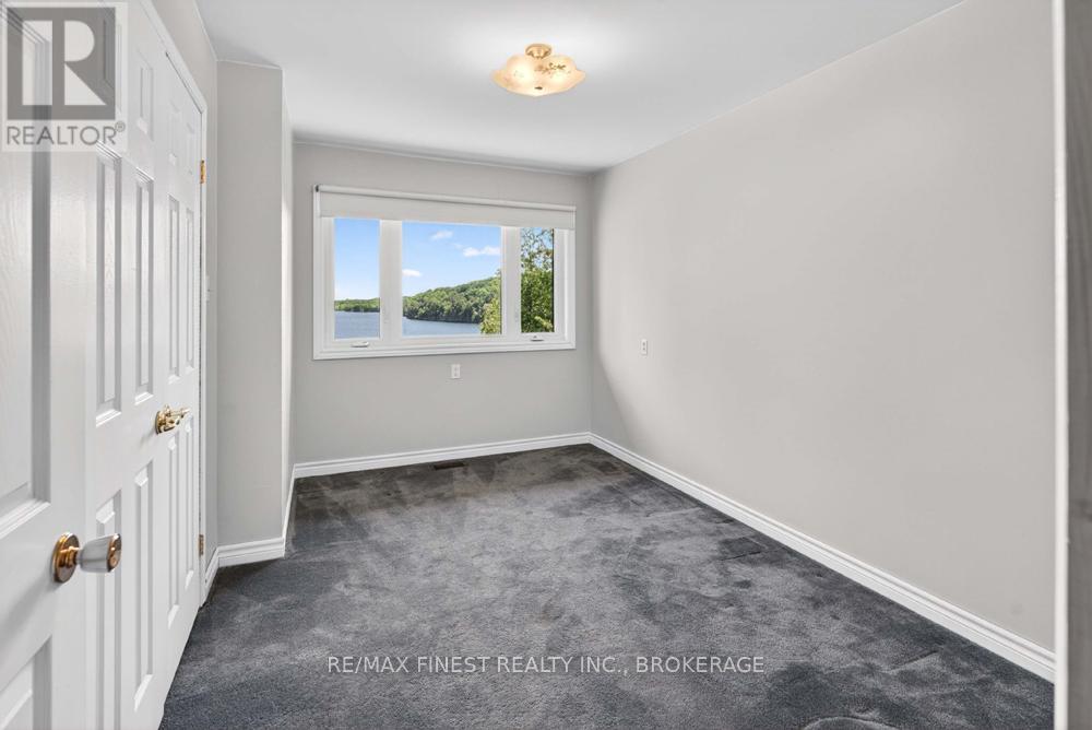 1034 SALLY LANE - Image 22
