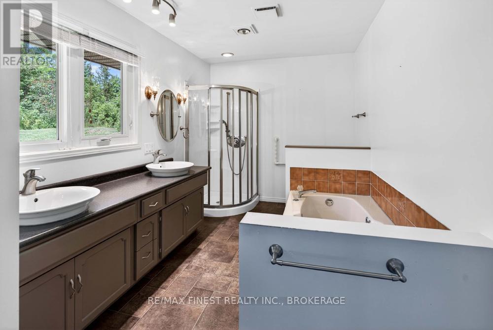 1034 SALLY LANE - Image 26