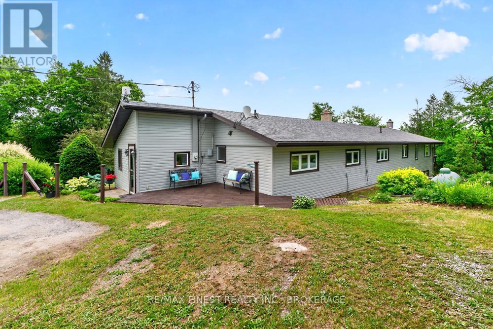 1034 SALLY LANE - Image 40