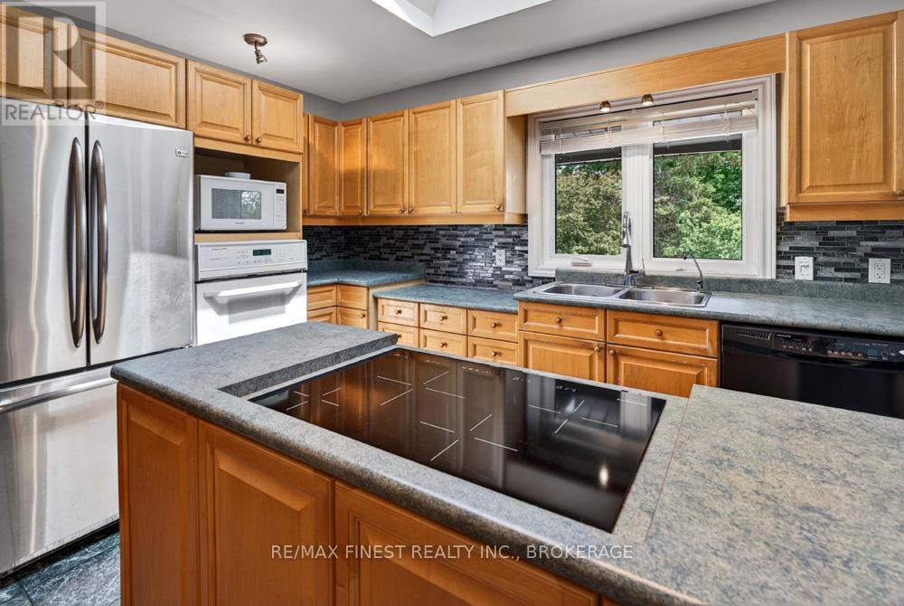 1034 SALLY LANE - Image 6