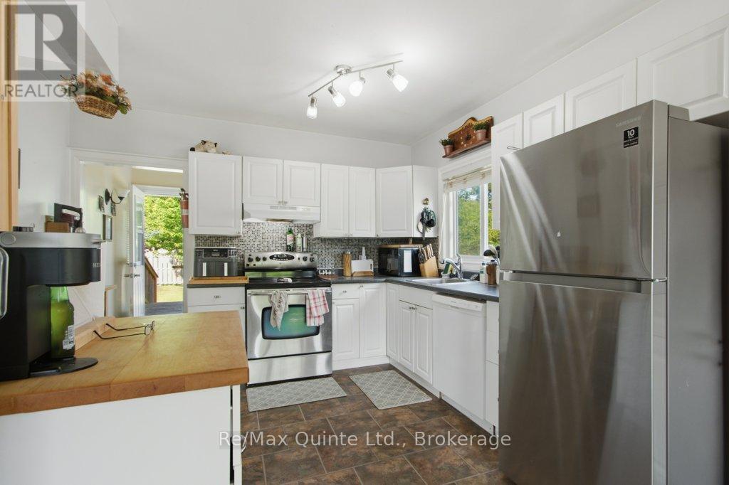 42 PONTON STREET - 6