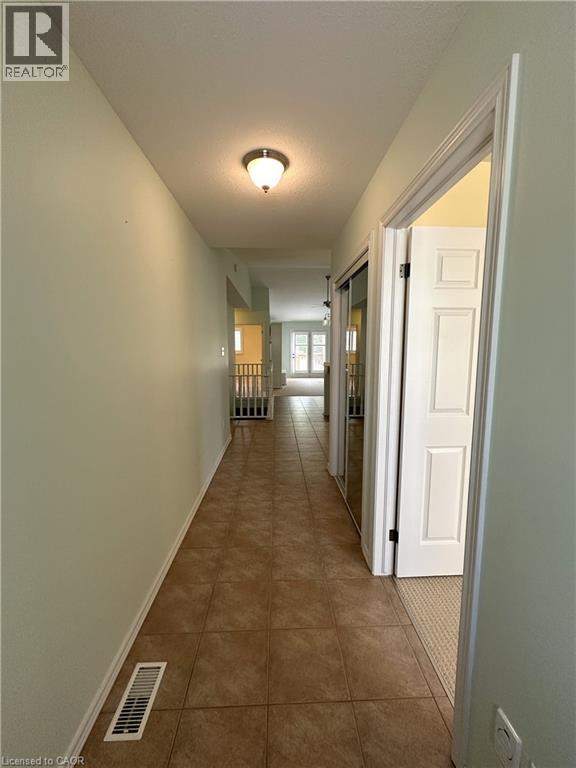 #38 510 QUEENSWAY Street W - 10