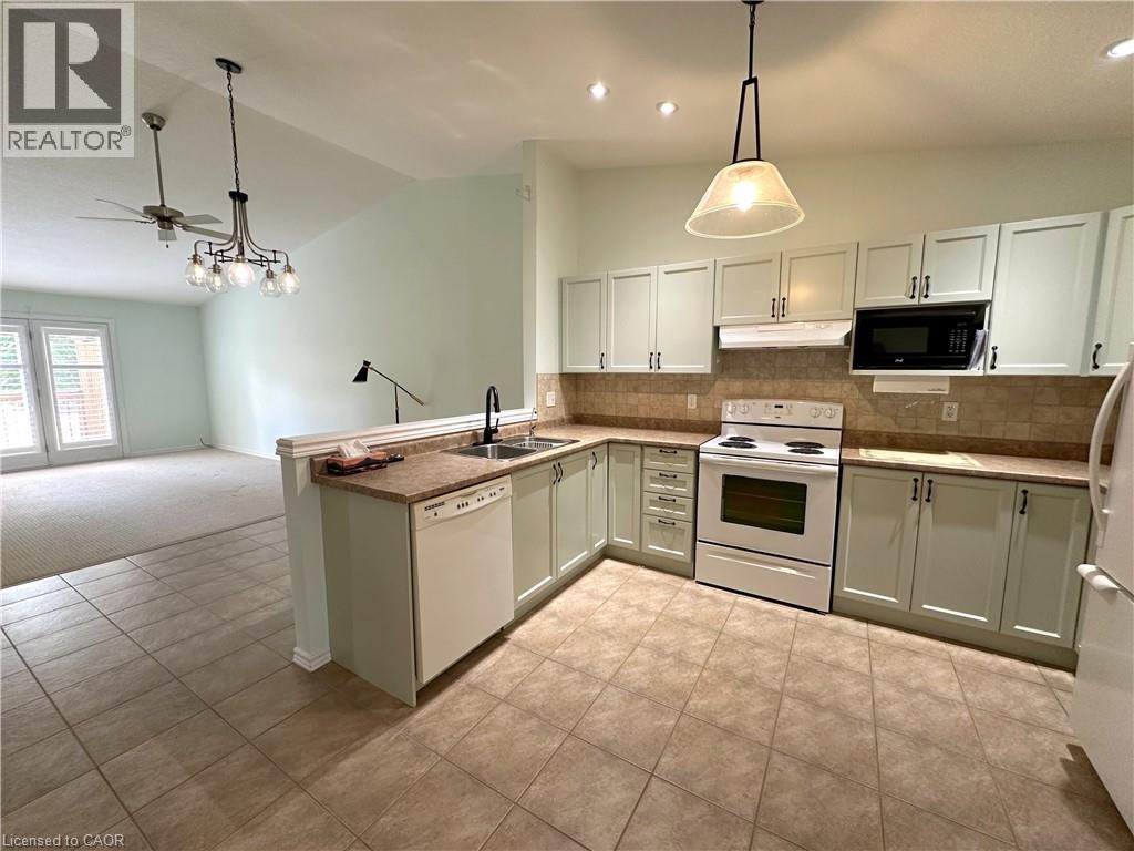 #38 510 QUEENSWAY Street W - 15