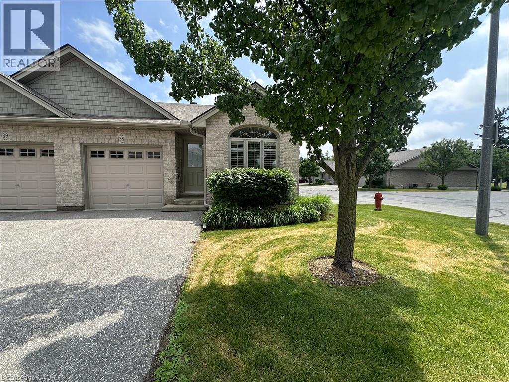 #38 510 QUEENSWAY Street W - 2