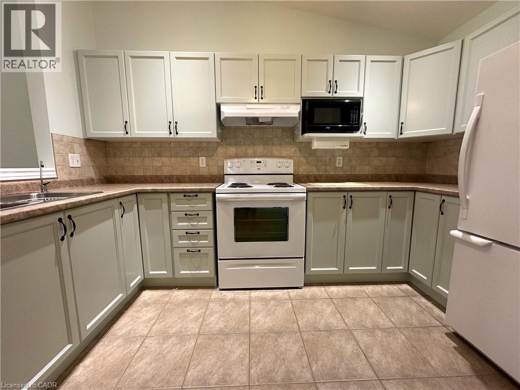 #38 510 QUEENSWAY Street W - 20