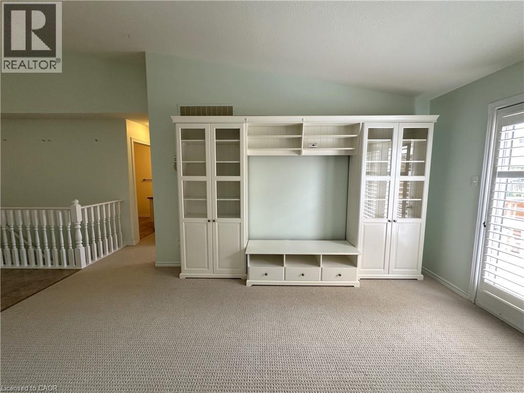 #38 510 QUEENSWAY Street W - 29