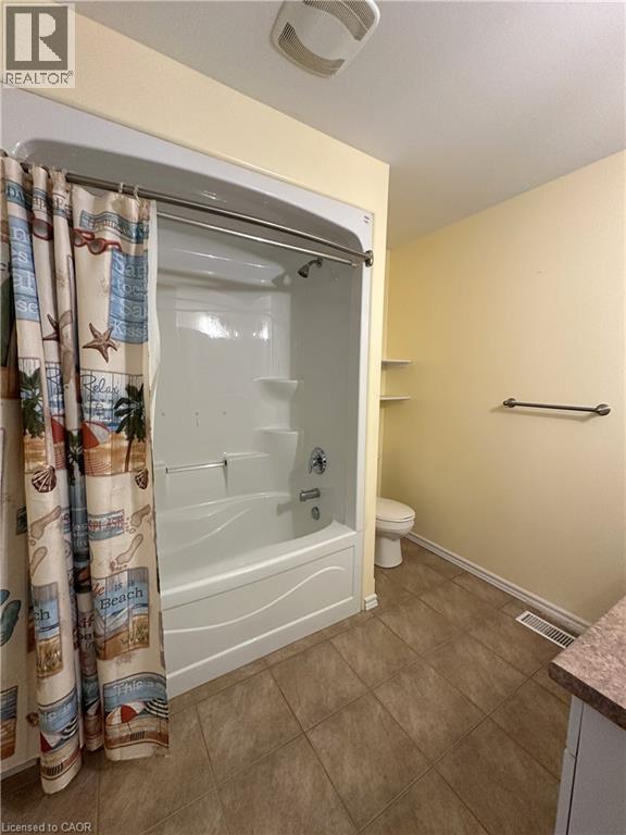 #38 510 QUEENSWAY Street W - 39