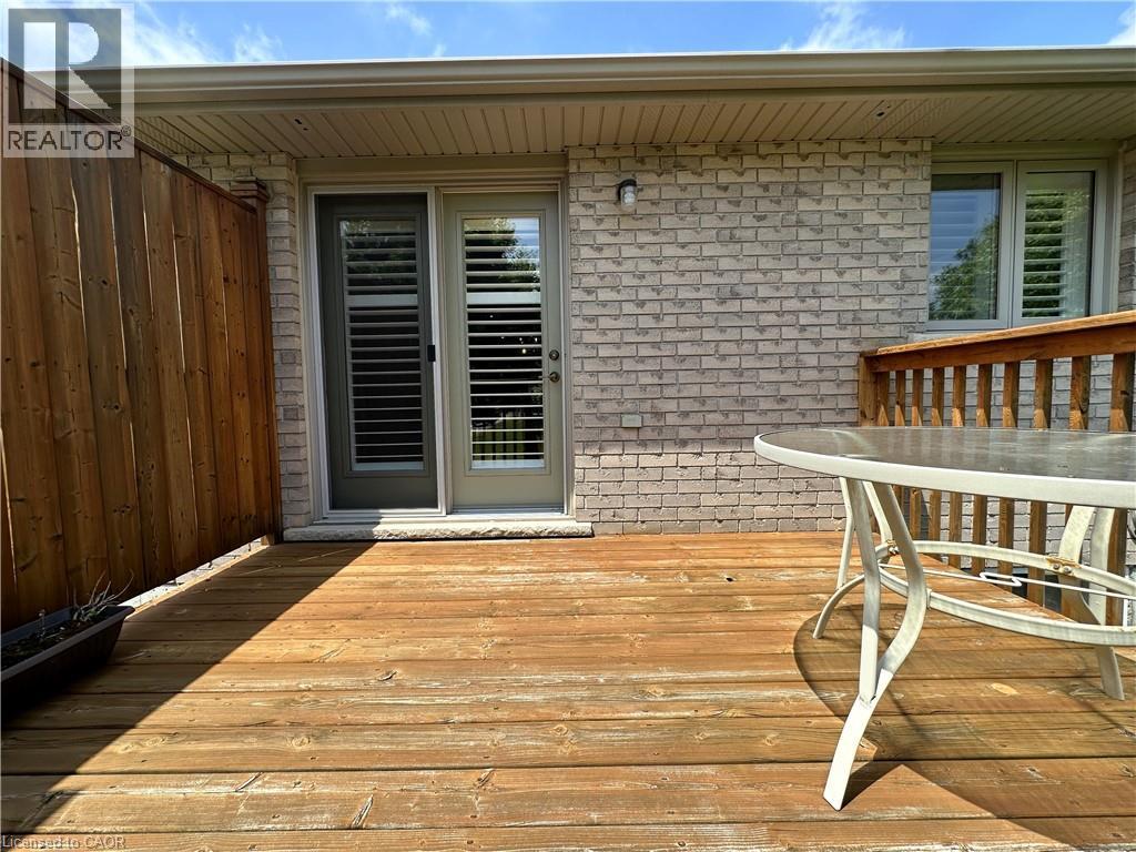 #38 510 QUEENSWAY Street W - 45