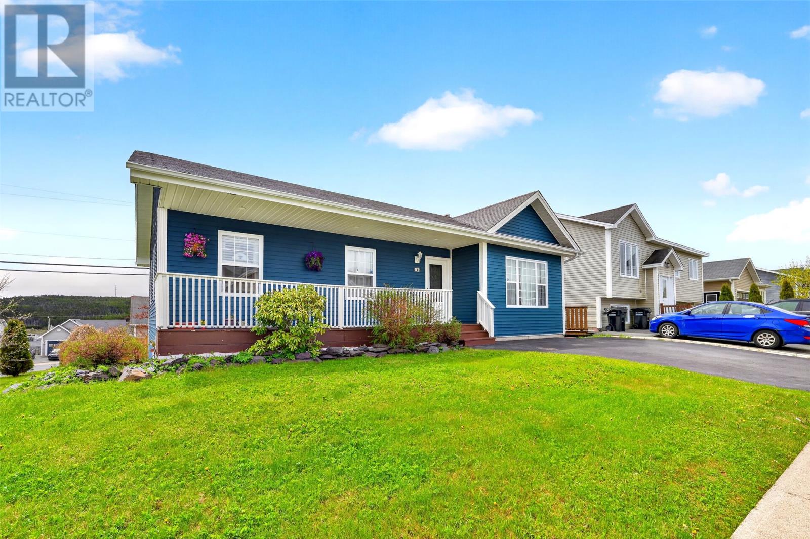 62 Hopedale Crescent thumbnail 3