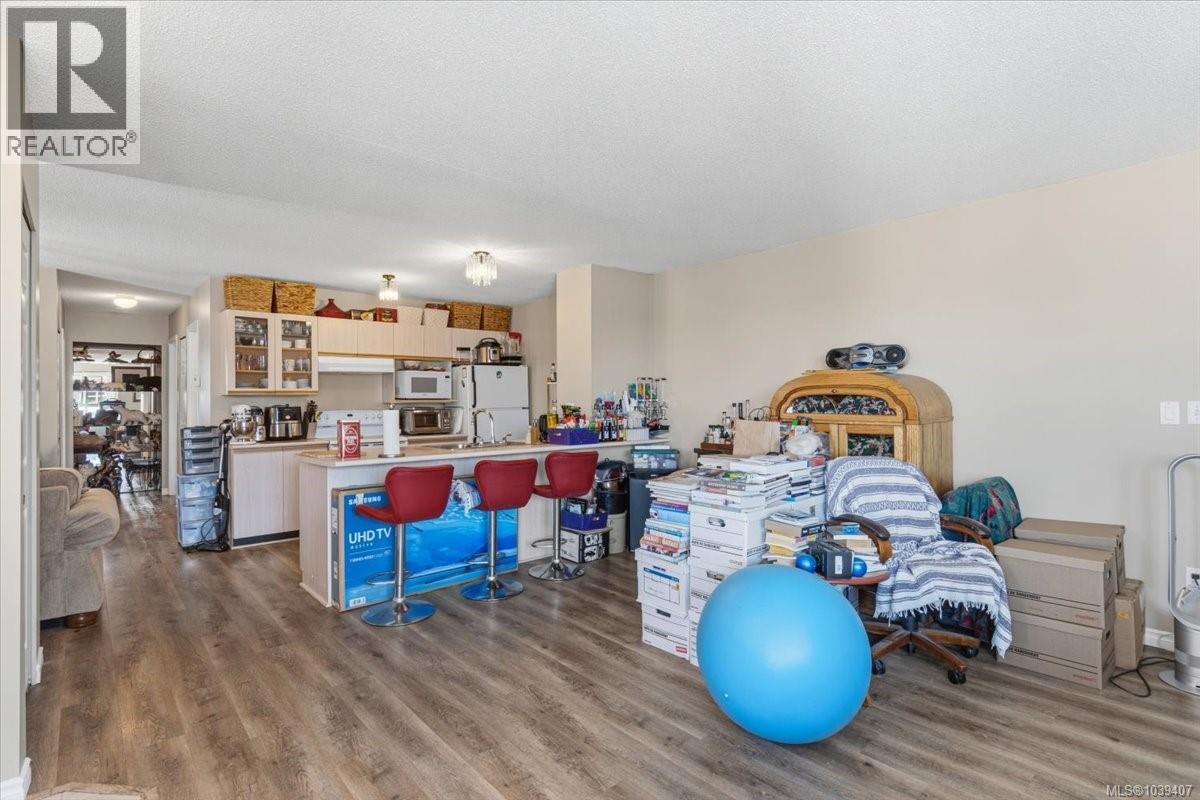 #32 6245 Blueback Rd - 8