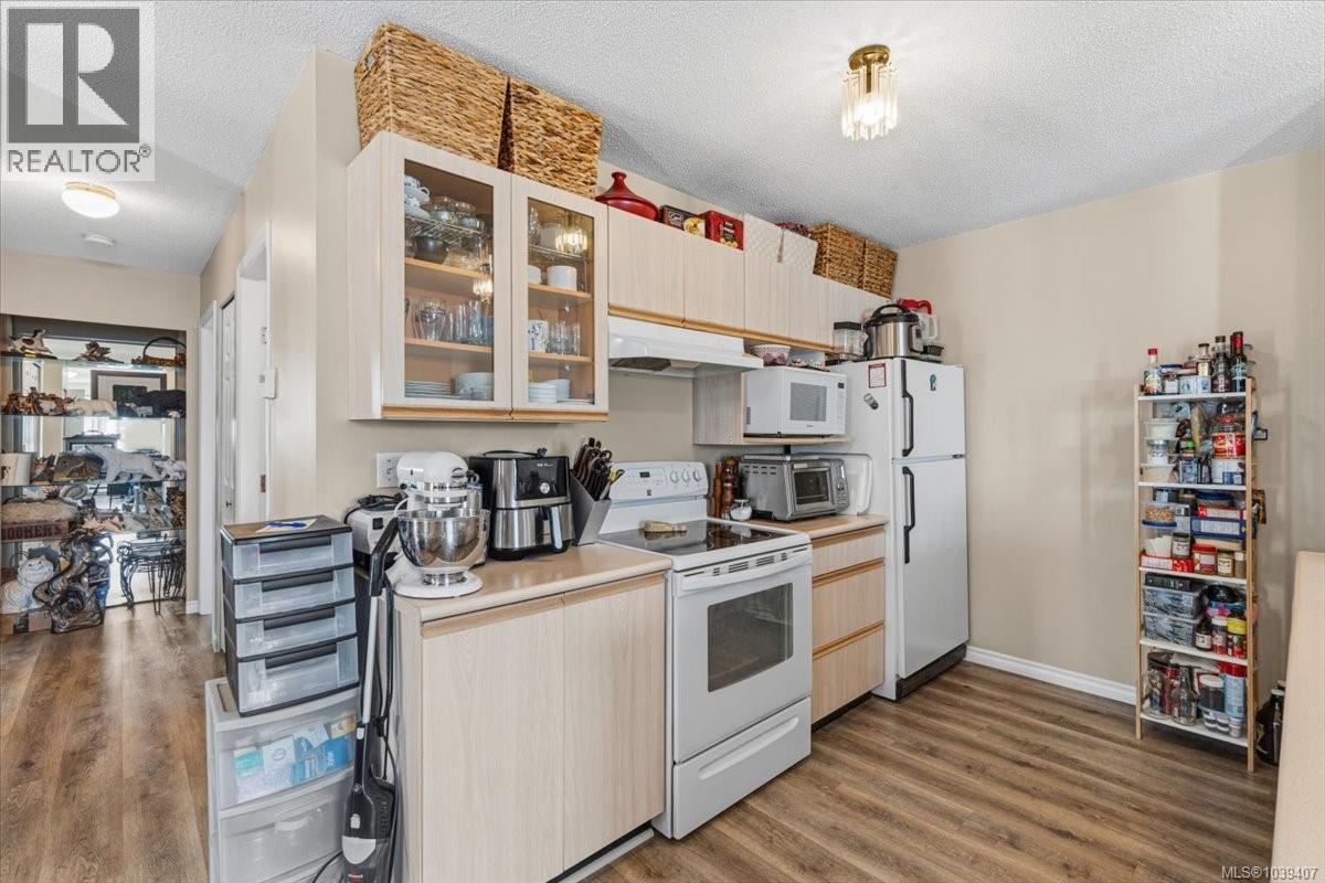 #32 6245 Blueback Rd - 4