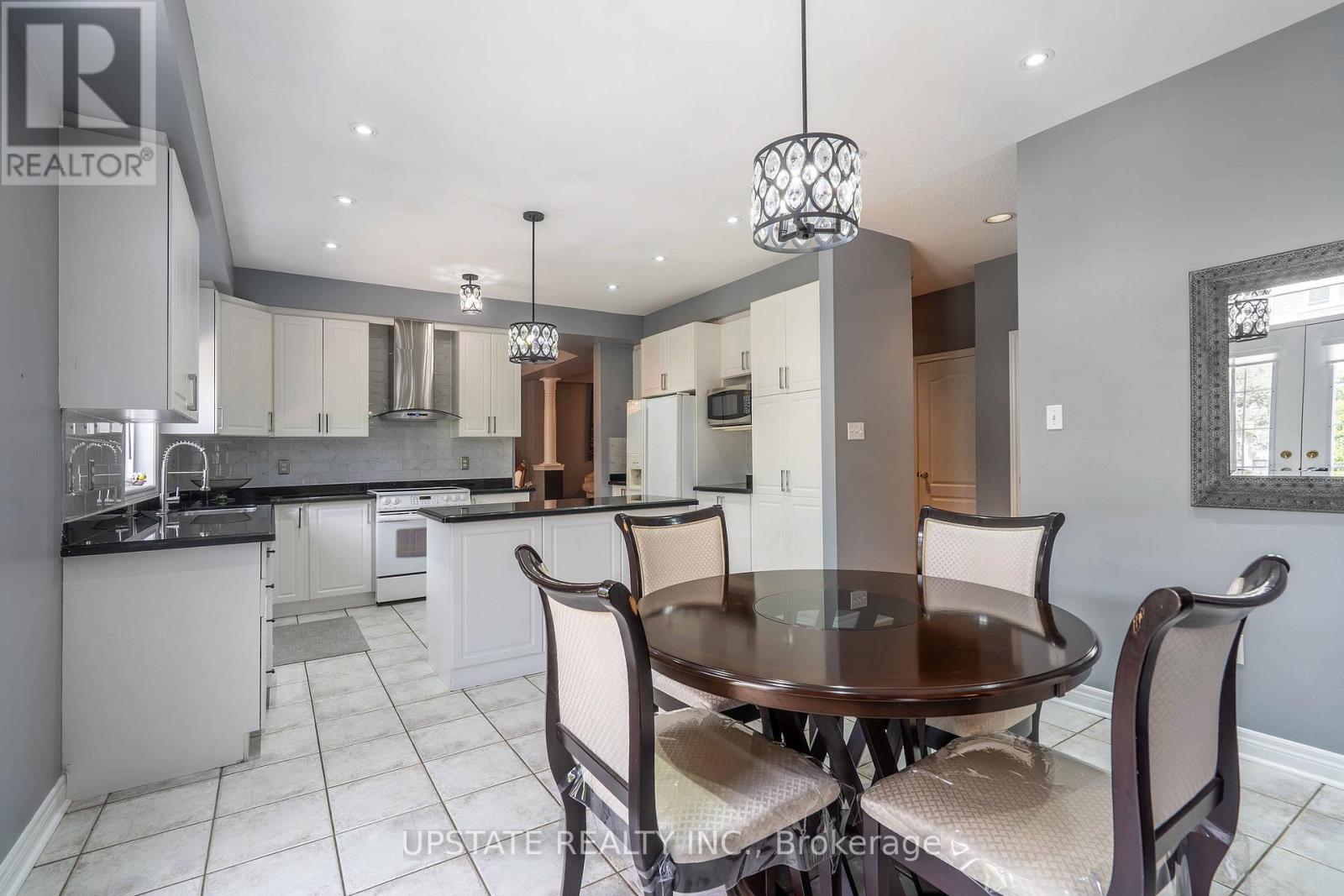 29 BLAKETON COURT - 15