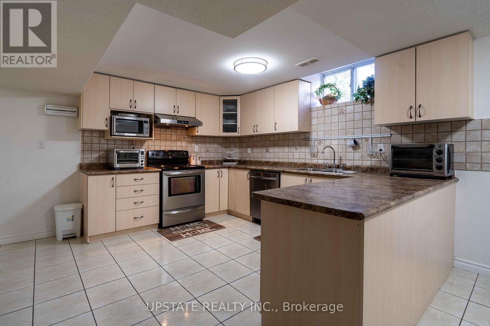 29 BLAKETON COURT - 43