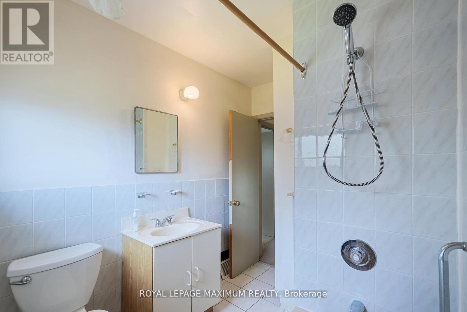 565 PINEGROVE ROAD - 16