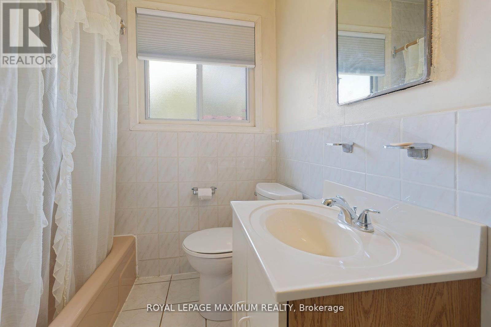 565 PINEGROVE ROAD - 17