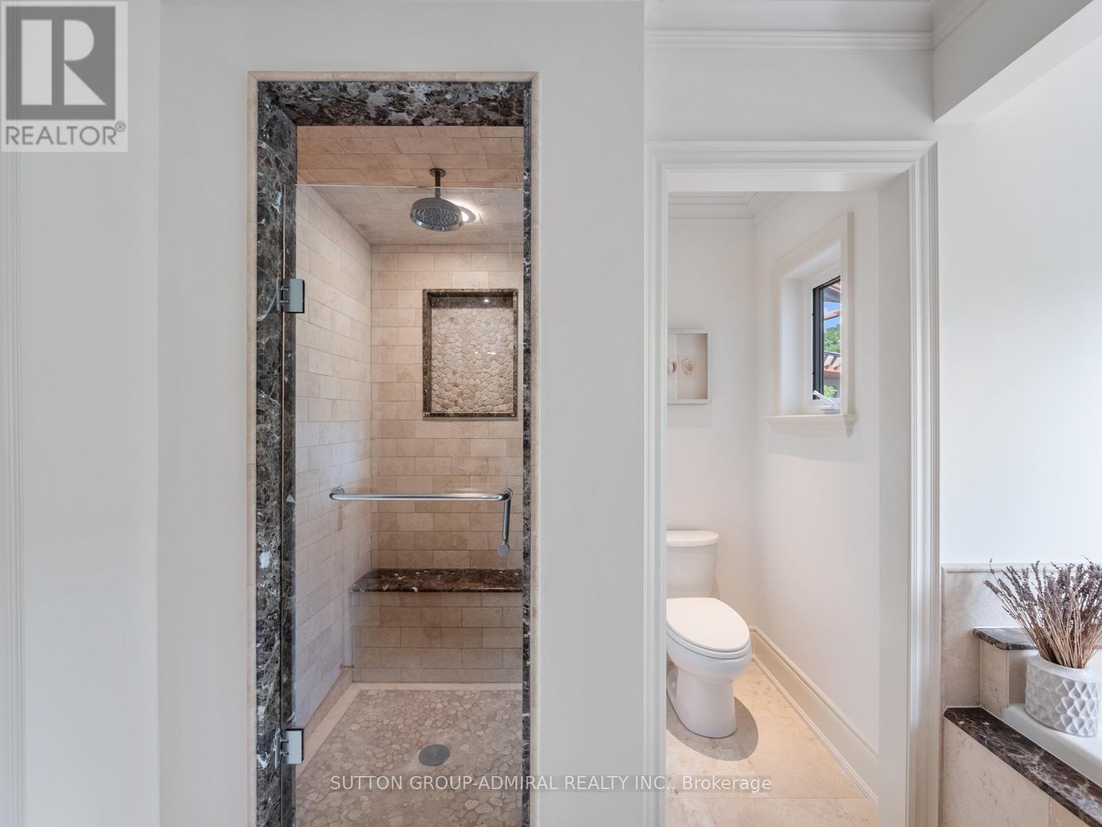 35 WENTWORTH AVENUE - 28
