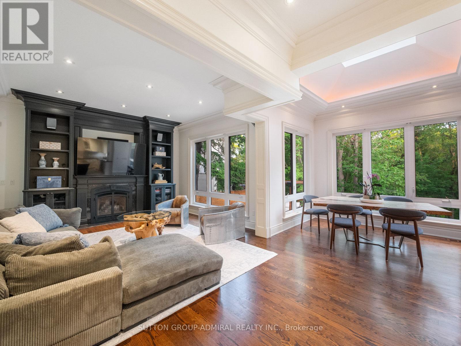35 WENTWORTH AVENUE - 17