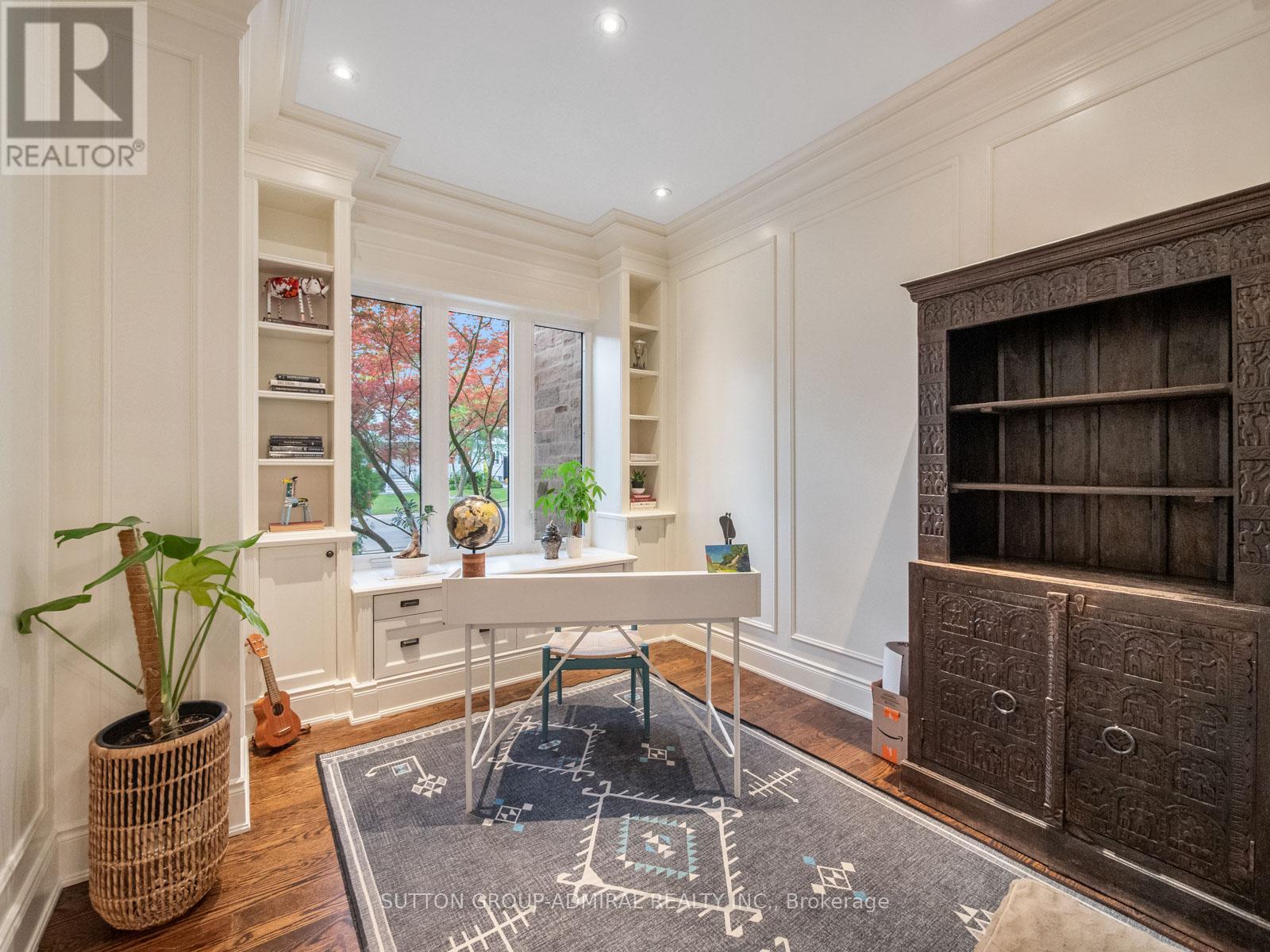 35 WENTWORTH AVENUE - 21