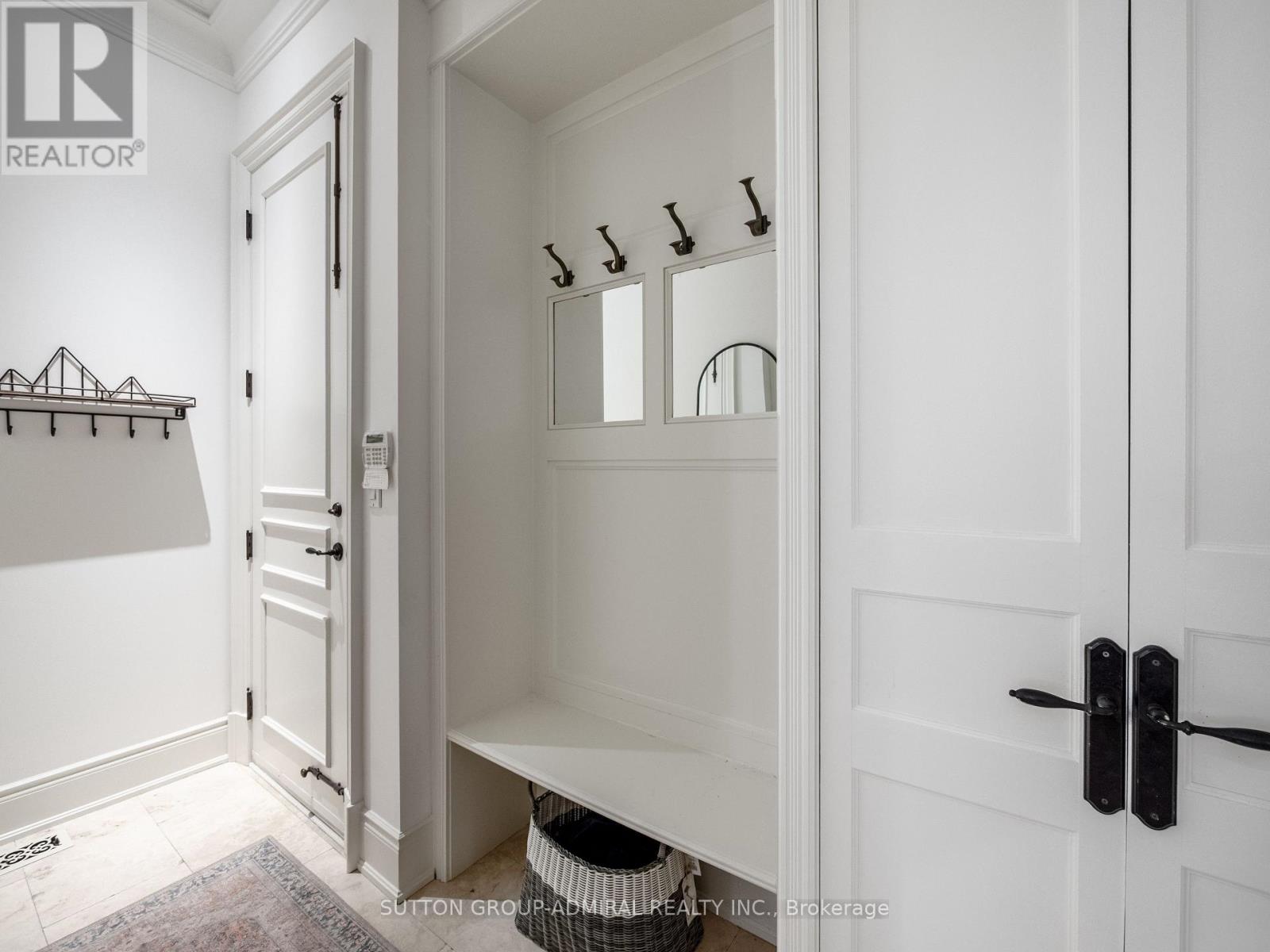 35 WENTWORTH AVENUE - 23