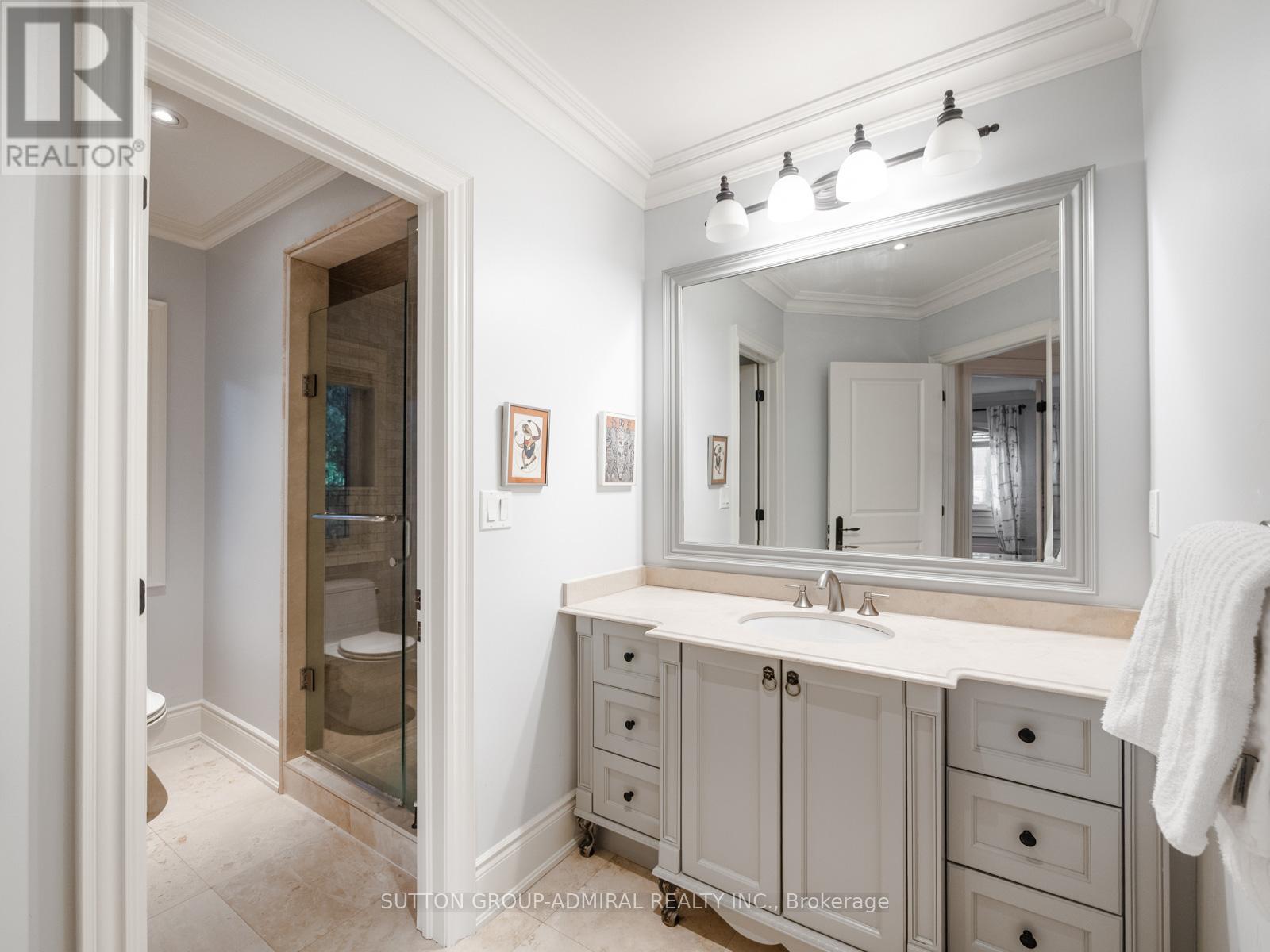 35 WENTWORTH AVENUE - 34