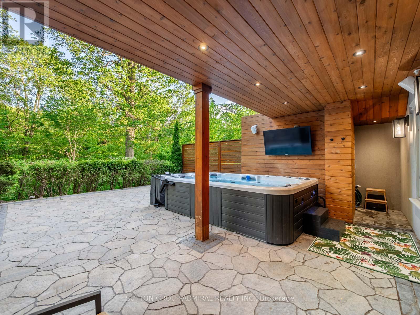 35 WENTWORTH AVENUE - 44