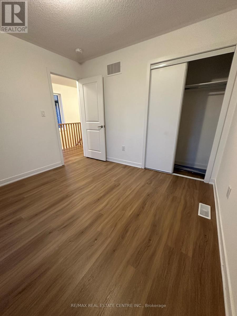 1551 LABINE POINT - 40