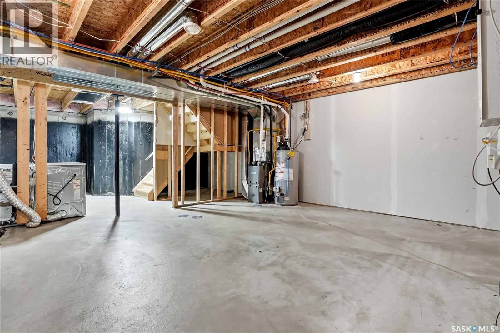 514 2012 Pohorecky CRESCENT — photo 31