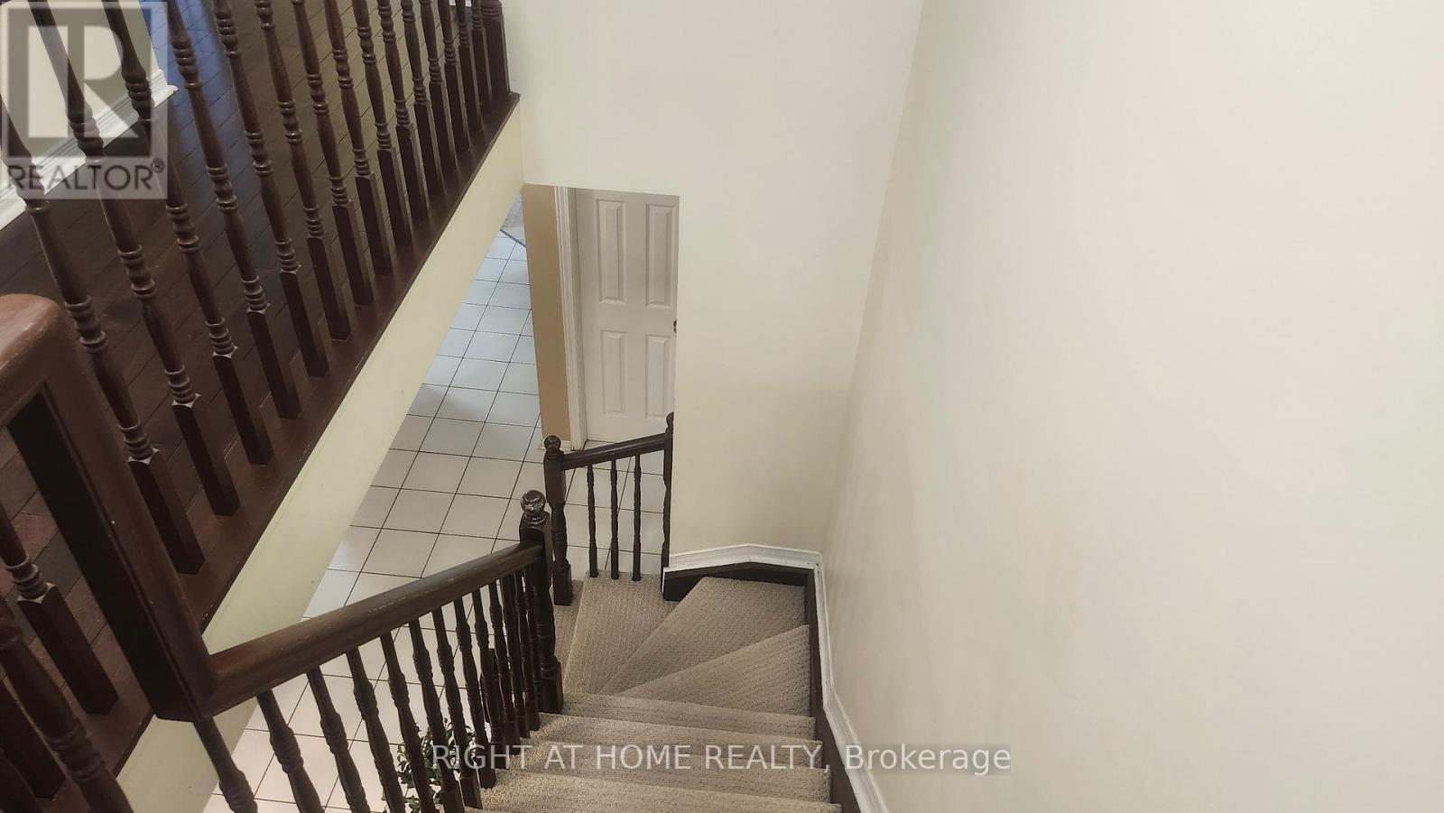 3 Bed, 3 Bath House for Rent in Ottawa – 59 HAVENHURST CRESCENT, Ottawa – MLS# X13446340 - Image 9
