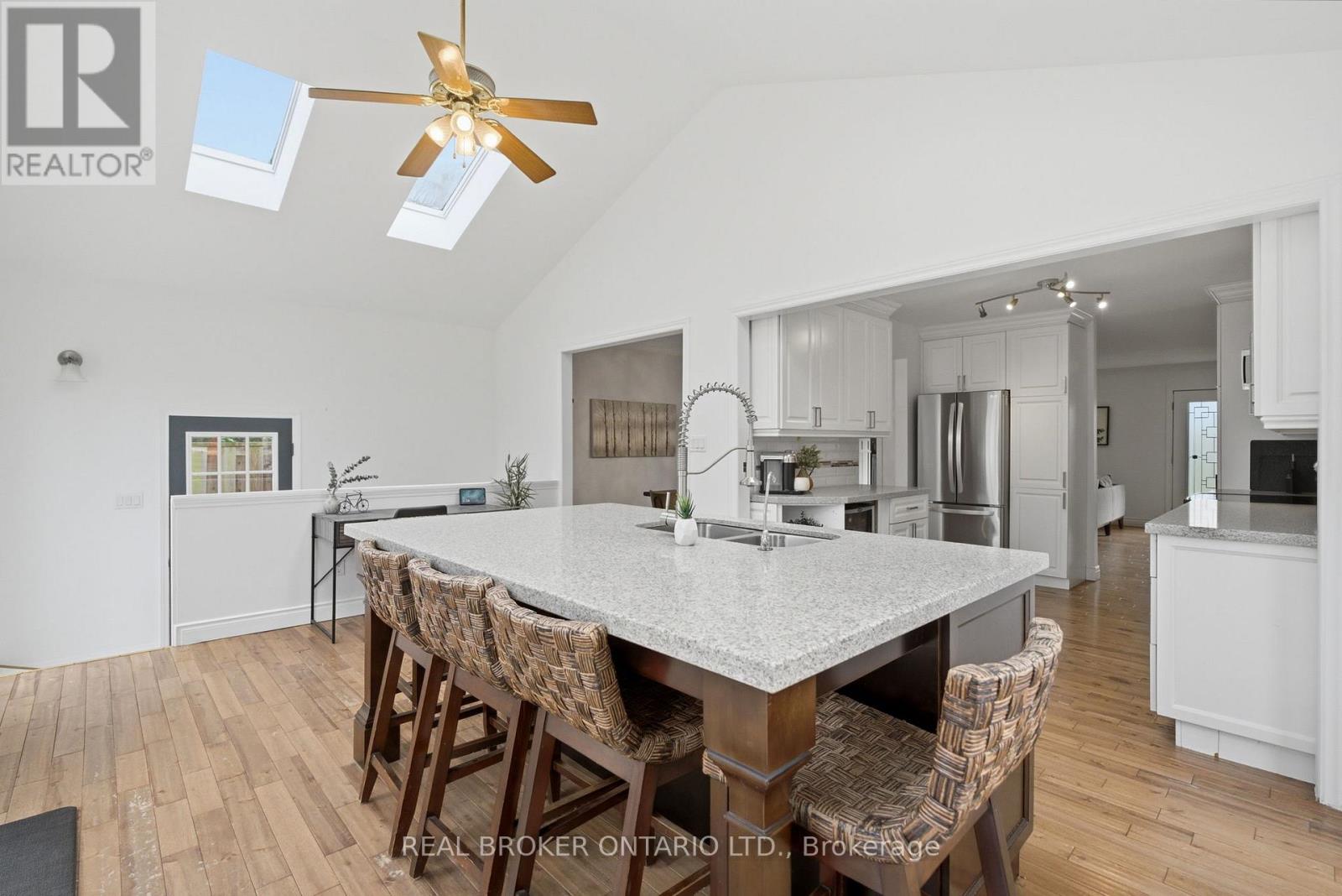 37 MELISSA CRESCENT - 15