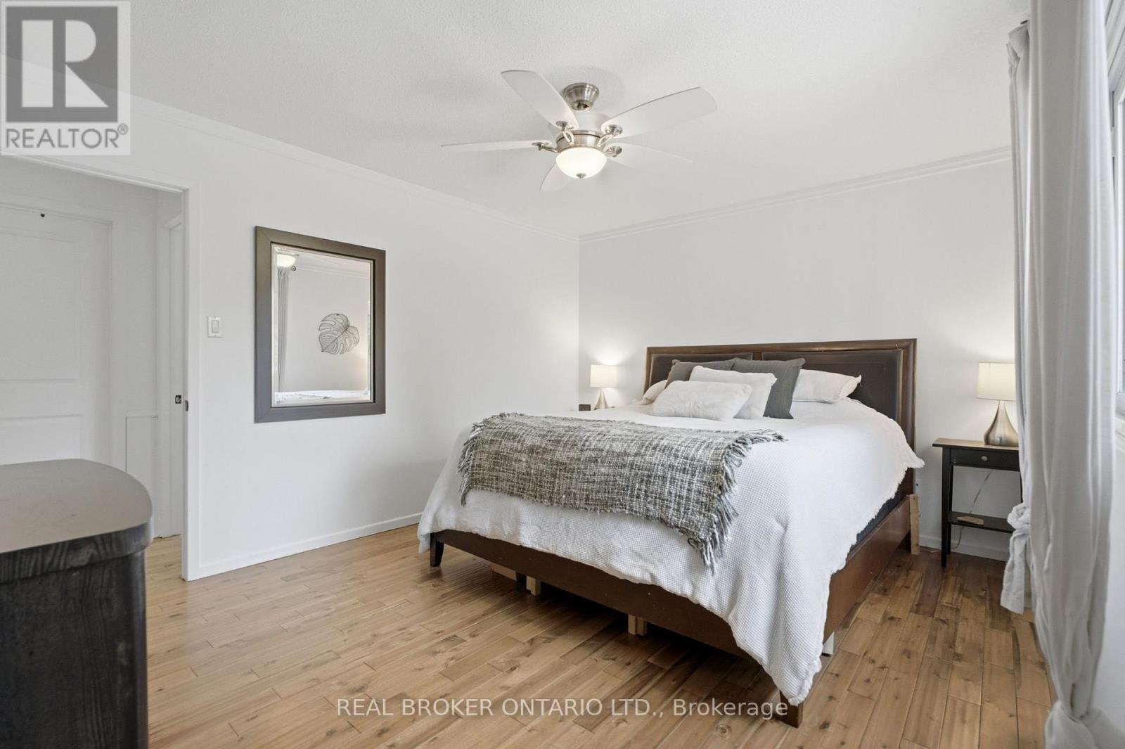 37 MELISSA CRESCENT - 21