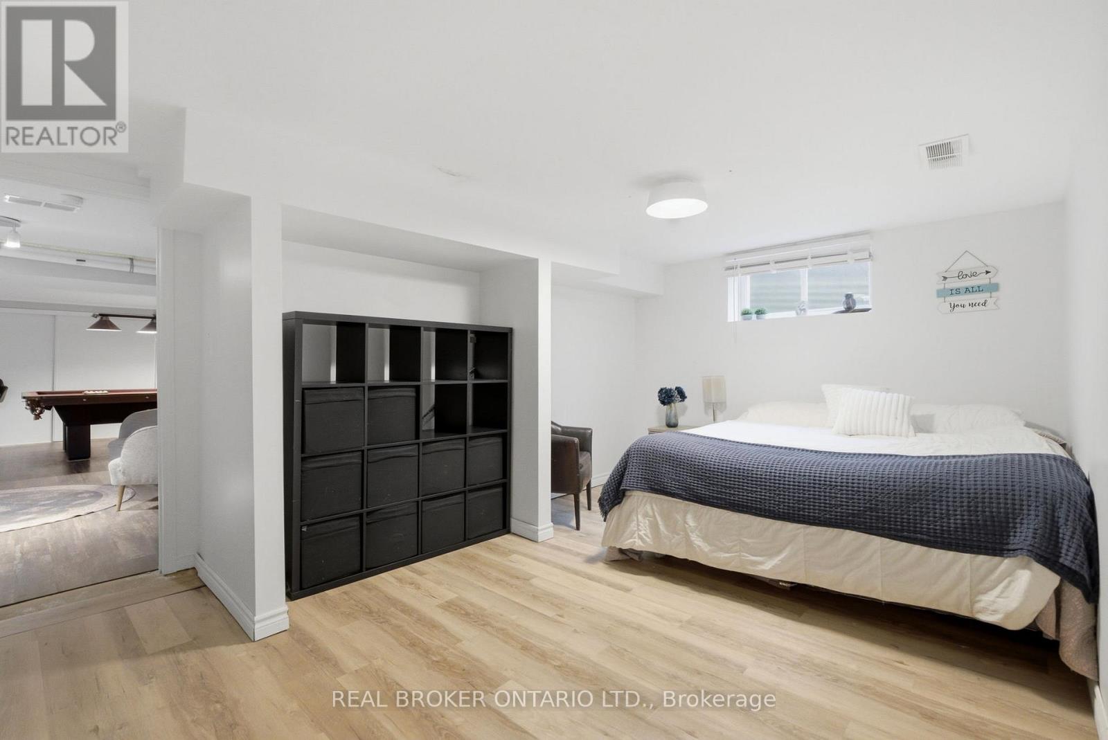 37 MELISSA CRESCENT - 38