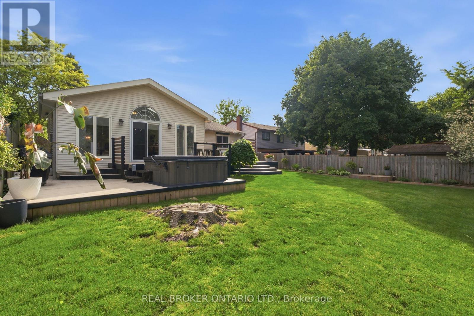 37 MELISSA CRESCENT - 41