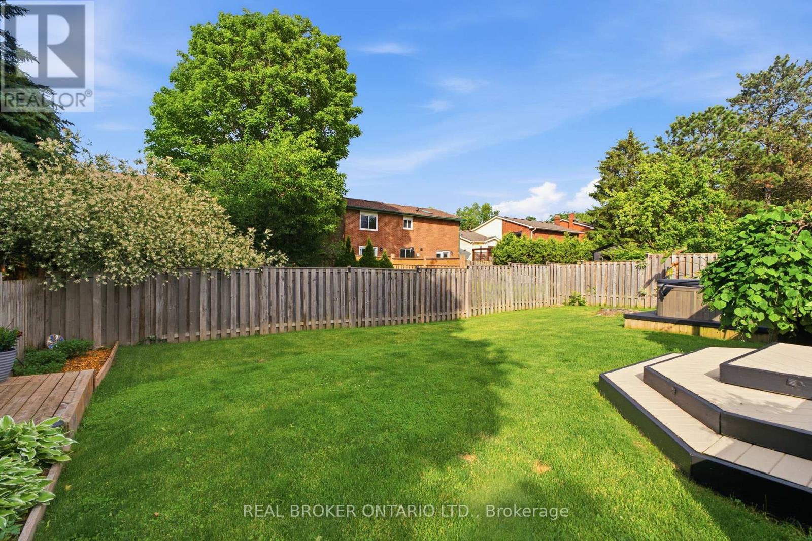 37 MELISSA CRESCENT - 45